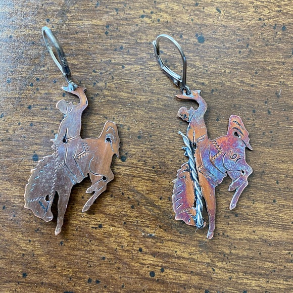 Melinda Horn bucking horse cooper earrings - Picture 2 of 5